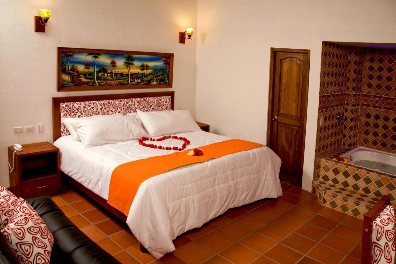 Hotel Villa Alegria Sáchica Extérieur photo